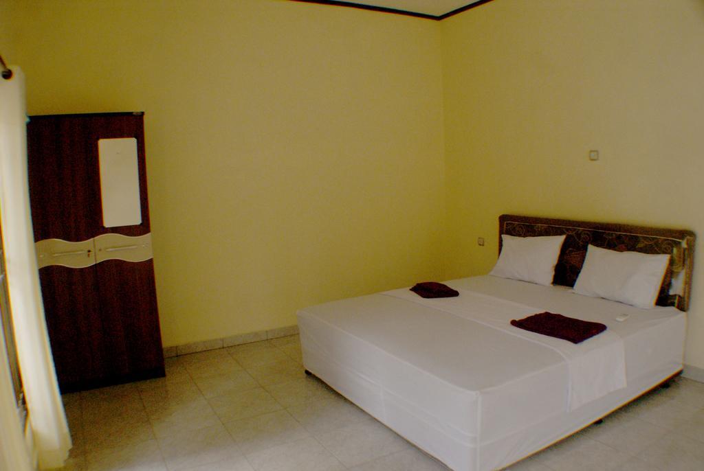 Herry Homestay Kuta  Δωμάτιο φωτογραφία
