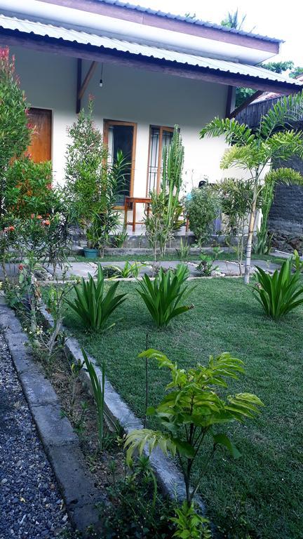 Herry Homestay Kuta  Εξωτερικό φωτογραφία